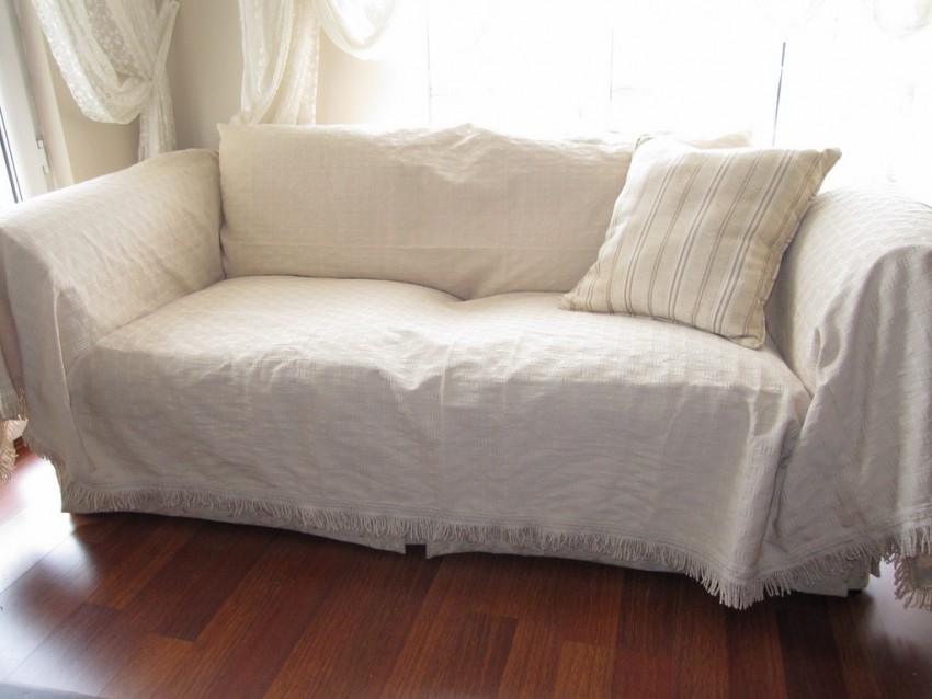 Еврочехол на диван – правила применения в интерьере и подбора материала (120 фото)